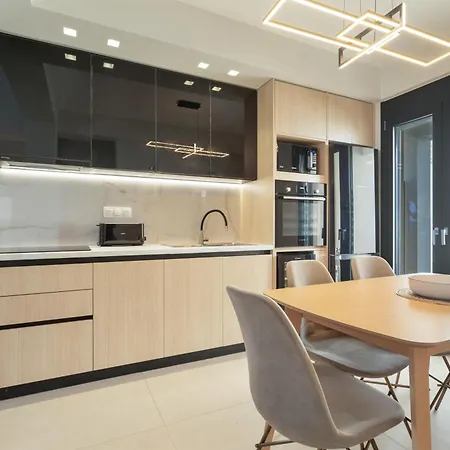 Vila Mella Roa - Onyx *